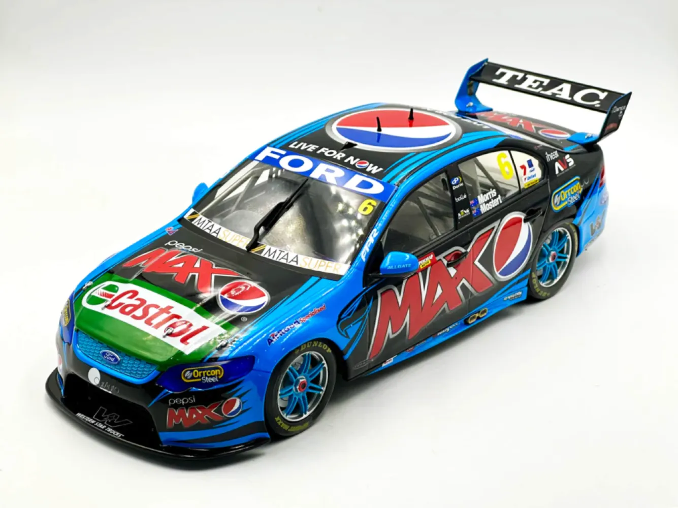 Ford Falcon.jpg